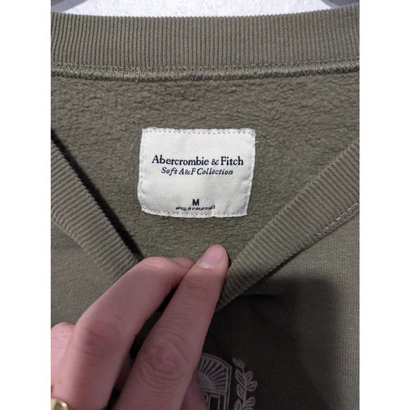 Abercrombie & Fitch Olive Green Spellout Cropped Sweatshirt - Picture 5 of 6